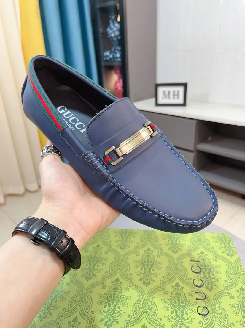 Men's shoes💰400🌹🌹【GUCCI】Hong Kong original top quality exquisite craftsmanship top quality💪🏼high-end boutique men's Hugh Doudou shoes British fashion style 🎈original metal soft cowhide surface lazy slip-on Loaf style This fabric is made of 🇮🇹imported top soft calfskin, code number: 38-44